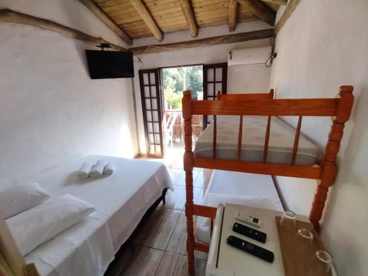 Guest house Prumirim Surf Suites Ubatuba